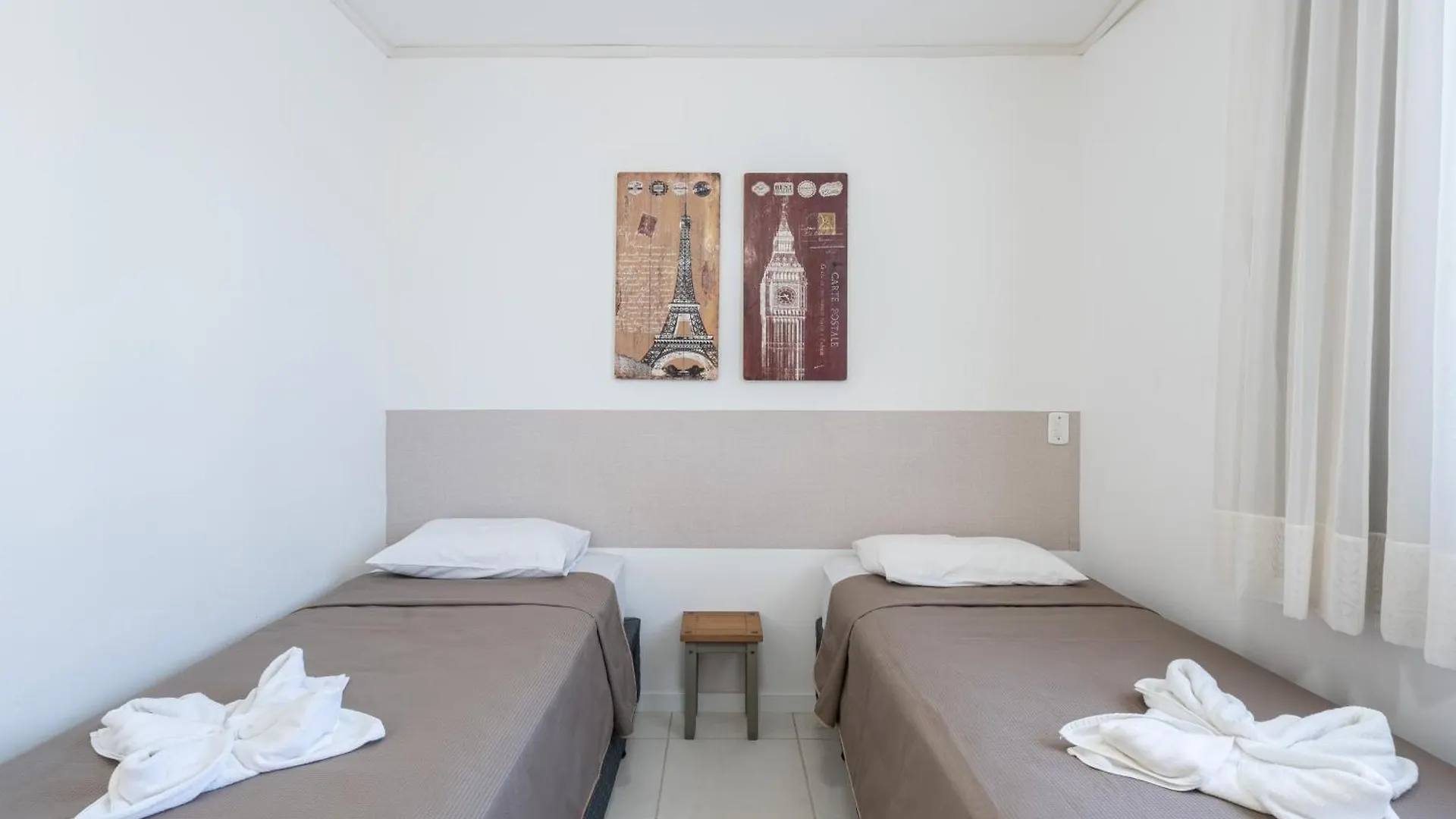 Feriehus Apartamentos Em Bal Picarras 150 M Da Praia Com Sacada Wi Fi, Piscina, Portaria 24H, Playground E Vaga De Garagem