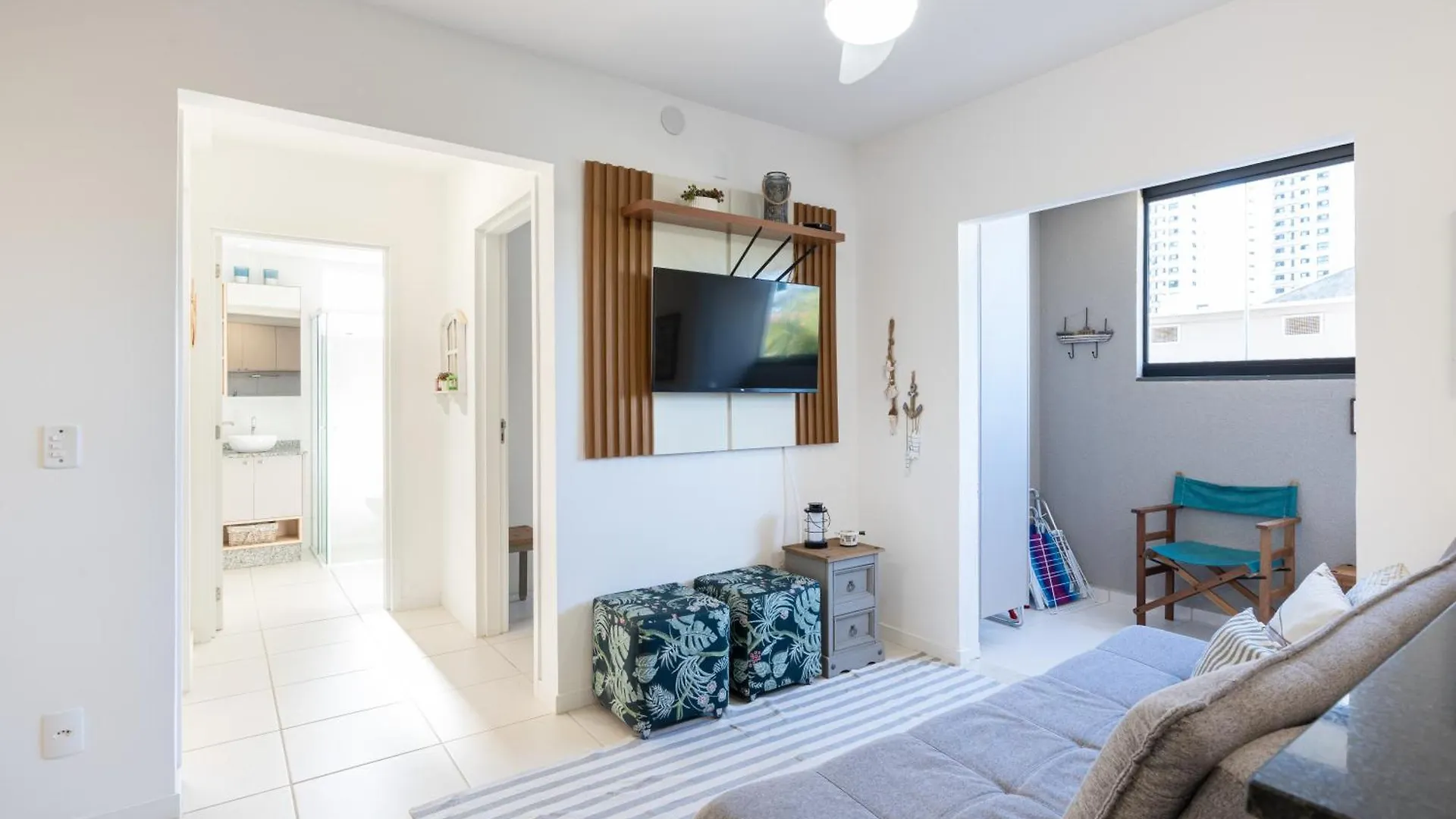 Apartamentos Em Bal Picarras 150 M Da Praia Com Sacada Wi Fi, Piscina, Portaria 24H, Playground E Vaga De Garagem Brasilien